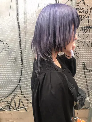 セミロング カラー ホワイト&レイヤーカ ットエクステ長畠俊輔のヘアスタイル