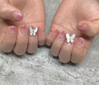 ネイル 横尾 麻里のネイルデザイン