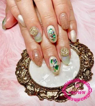 ネイル CROWN プライベートサロンのネイルデザイン