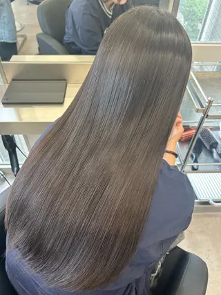 ロング シールエクステ/ ダブルカラー/茉央のヘアスタイル