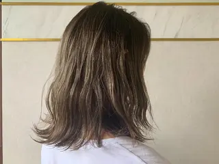 カラー パーマ ヘアアレンジ ミディアム EARTH所沢店長 髪質改善 岡本 勇人のヘアスタイル