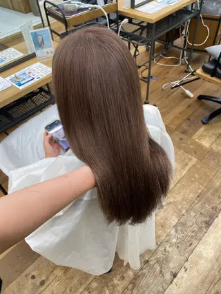 セミロング ブリーチカラー/ 細川はるかのヘアスタイル