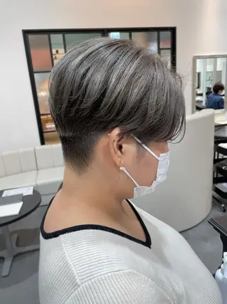 ショート カラー ヘアアレンジ 小倉 愛里のヘアスタイル