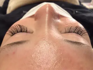 マツエク・マツパ werule pivotcross所属・中村 眞歩のヘアスタイル