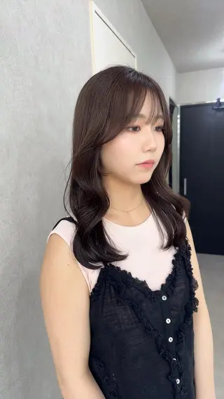 ロング カラー 赤み無し柔らかカラー 【梅田】madokaのヘアスタイル