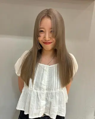 セミロング カラー オリーブ/縮毛♡ Natsuno🩰のヘアスタイル