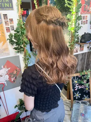 セミロング カラー ヘアアレンジ カラーパティシエ facce🌼ikoのヘアスタイル