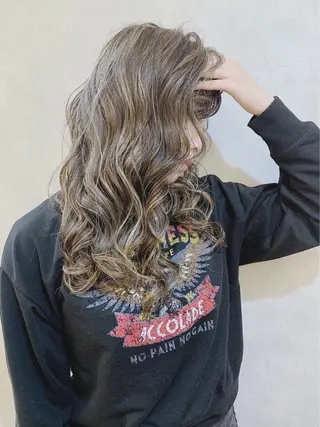 セミロング カラー パーマ _ WHITE三宮店のヘアスタイル