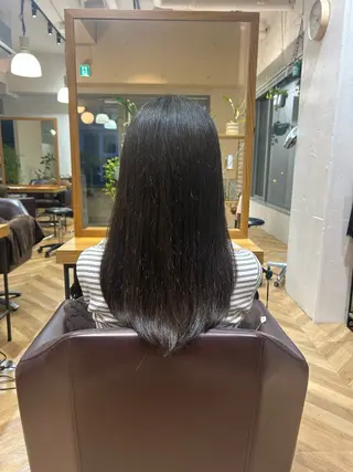 ロング ウジイエ ミユウのヘアスタイル