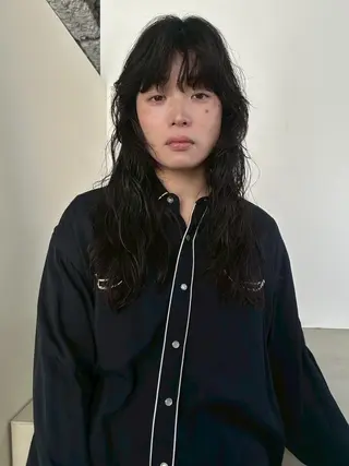 ミディアム カラー パーマ CEINE loqのヘアスタイル