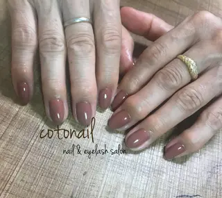 ミディアム ネイル ツメトマツゲ .のネイルデザイン