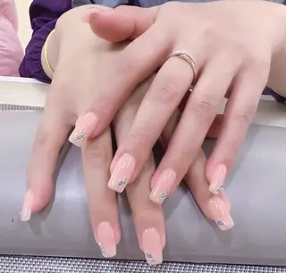 ネイル 高木 維麗絲のネイルデザイン