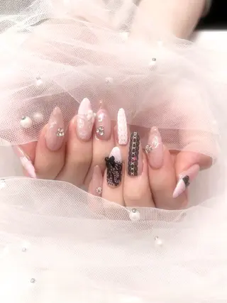 ネイル hinata池袋 🎀WOLTOKYOのネイルデザイン