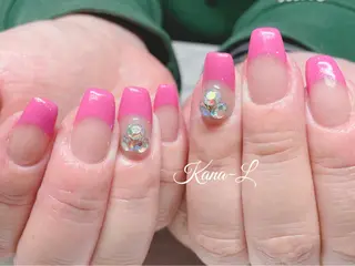 ネイル 芦辺 香奈のネイルデザイン