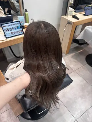 セミロング カラー 韓国ヘア AINA🐱のヘアスタイル