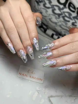 ネイル 💕鈴木ユリ パラジェル/オフ無料のネイルデザイン