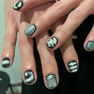 ネイル Yukino /シンプル/個性派のネイルデザイン