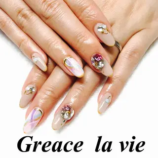 ロング カラー パーマ ヘアアレンジ キッズ ネイル マツエク・マツパ Greace la vie所属・Greace  la vieのネイルデザイン