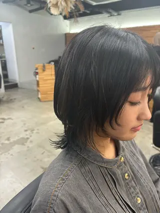 ミディアム mono / Manatoのヘアスタイル