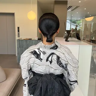 セミロング ヘアアレンジ ブリーチ/レイヤー 🌻Mutsumiのヘアスタイル