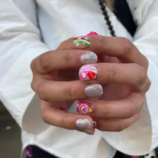 ネイル neouv所属・NEOUV NAILのネイルデザイン