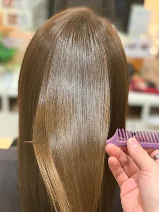 ミディアム 駅チカ【ali'i】 アリイ花崎友美☘のヘアスタイル