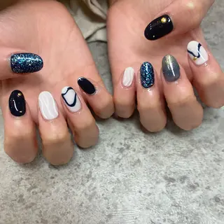 ミディアム nailst 高橋のネイルデザイン