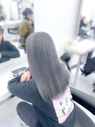 ロング カラー 透明感ハイトーン/ ベージュ/りくとのヘアスタイル