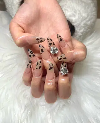 ネイル CHARME 🤎〔RINA〕のネイルデザイン