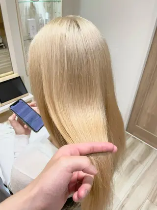 セミロング カラー 🌈派手髪ハイトーン 🌈鈴木亮太🌈のヘアスタイル