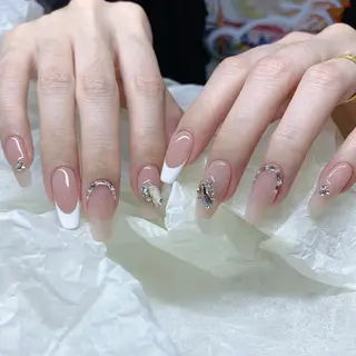 ネイル Queens みなみのネイルデザイン