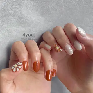 ネイル nail salon ４ｙｏｕ．のネイルデザイン