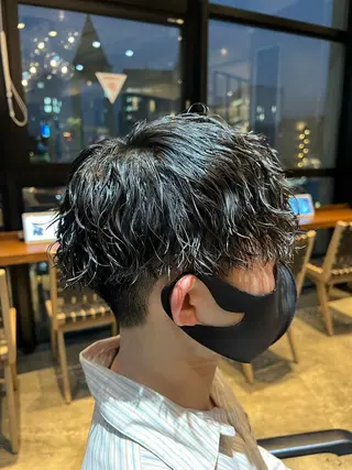 ショート パーマ メンズ fifth JINGUMAE所属・波巻きスパイラルパー マ/シャドウパーマ駿のヘアスタイル