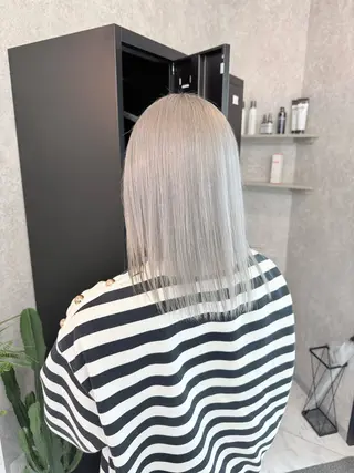 ミディアム カラー 🌺ハイトーン🌺 矢葺 なぎさ🌺🌺のヘアスタイル