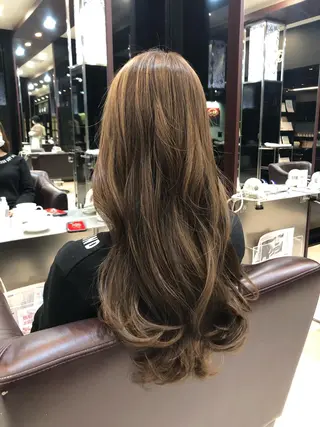 ロング カラー 中本 日葵梨のヘアスタイル