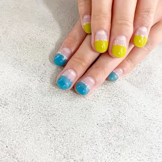 ネイル ゴテゴテ💙ワンホン リオナのネイルデザイン