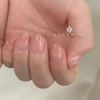 ネイル アトリエ　ミモザ所属・いまむら あかりのネイルデザイン