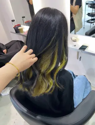 セミロング VISION 巻幡野花のヘアスタイル