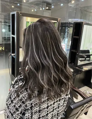 ミディアム カラー ROBIN所属・指名数No.1 /NAOYAのヘアスタイル