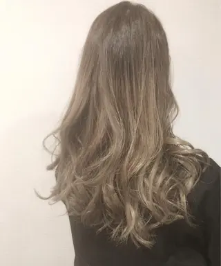 ロング カラー レイヤーカット匠 イソザキノリユキのヘアスタイル