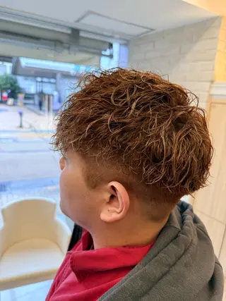 メンズ 中村/韓国風レイヤー 縮毛矯正、ハイライトのヘアスタイル