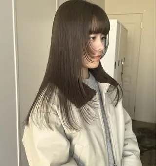 ロング カラー 祐川 愛希のヘアスタイル