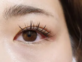 マツエク・マツパ 💜bora .のネイルデザイン