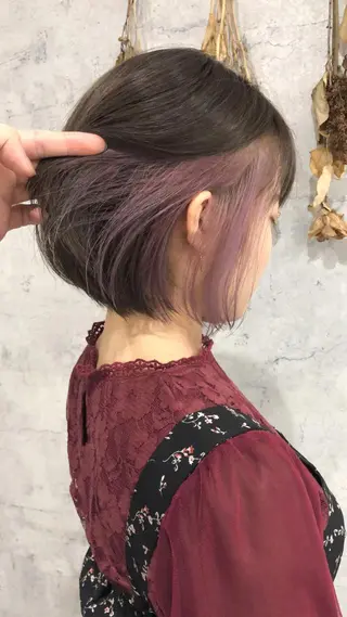 ショート カラー タカハシ ユウキのヘアスタイル