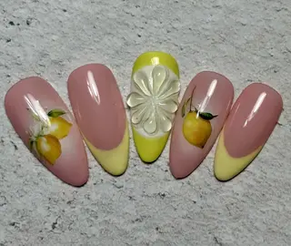 ネイル M.N_ nailのネイルデザイン