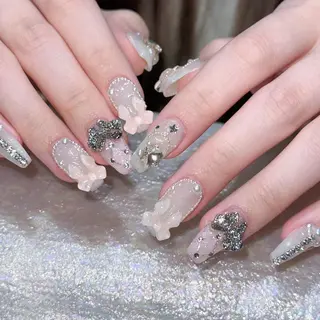 ネイル Queens テイのネイルデザイン