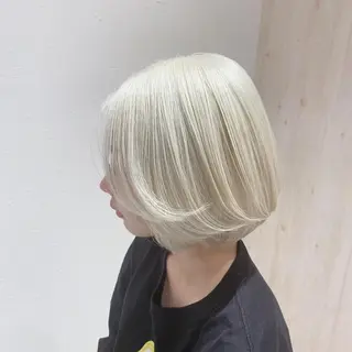 ショート カラー ベレーザ渋谷所属・🦋ハイトーン・髪質 改善🦋成嶋 朋希のヘアスタイル