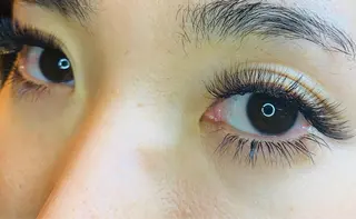 マツエク・マツパ Eyelashsalon LUSTER所属・LUSTER ラスターのマツエク・マツパデザイン