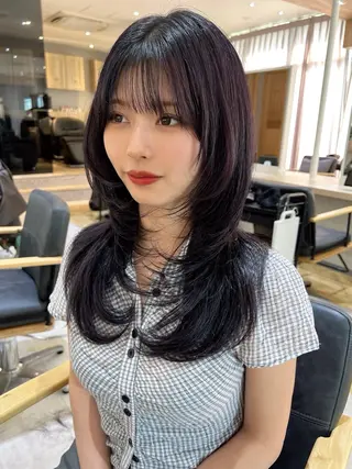 ロング カラー 韓国🇰🇷レイヤー 映える顔周り🩷のヘアスタイル