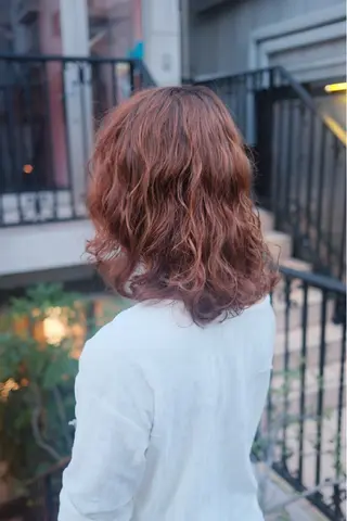 ミディアム パーマ 【お洒落パーマ】 Elme　肥塚康汰郎のヘアスタイル